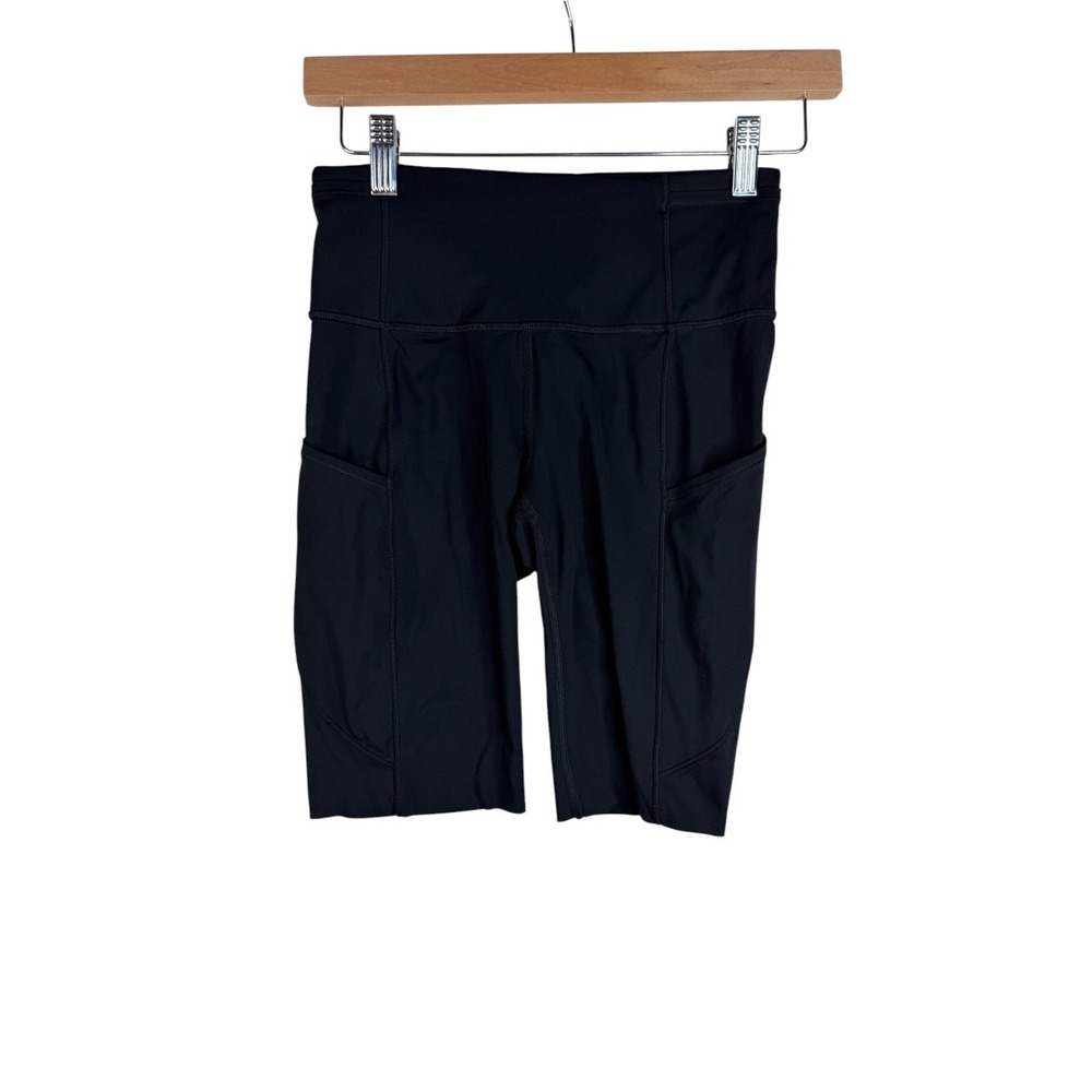Lululemon Women's Fast Free High Rise Shorts with Pockets size 4 Black